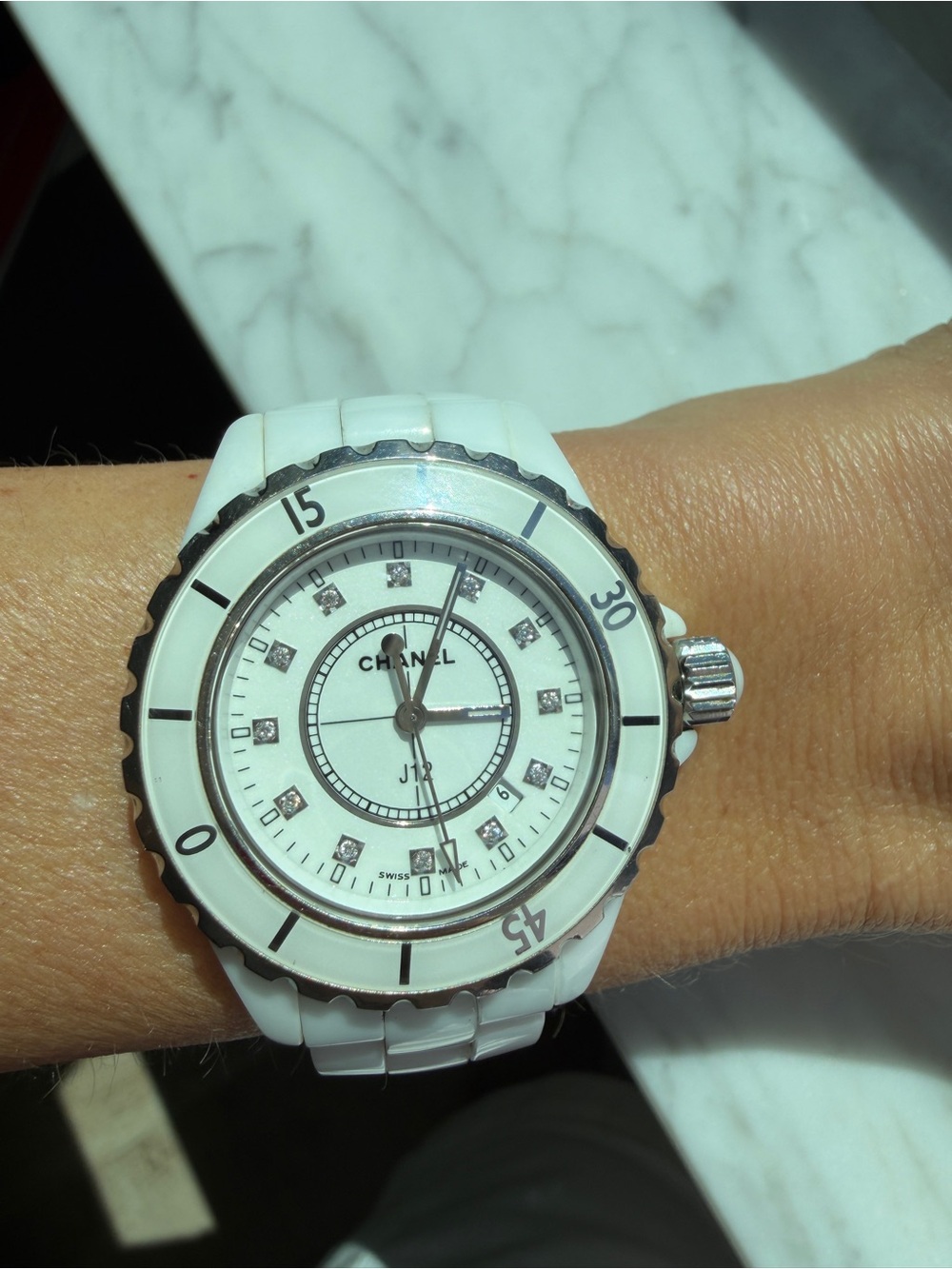 CHANEL J12 H1628 33mm White Ceramic Diamond Quartz Watch - Picture 2 of 7